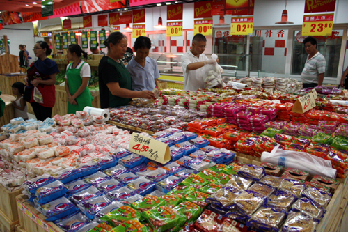 云南巧家中秋月饼热销市场