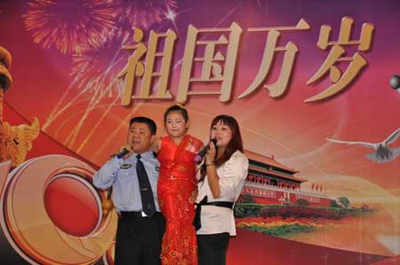 昆铁警方系列文体活动隆重纪念建国62周年华诞