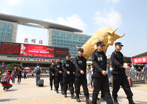 昆铁警方多措并举全力确保 “五一”小长假旅客平安出行