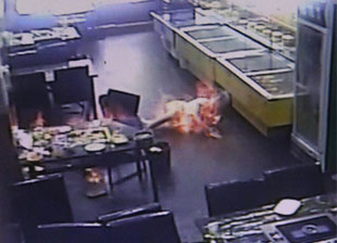 云南松山国防小镇授牌 打造红色旅游景区