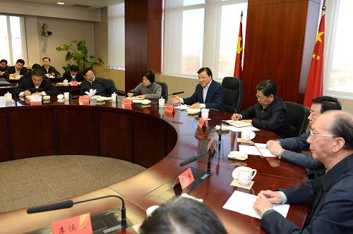 刘云山:深入调研问计于民 为群众路线教育实践活动做好准备