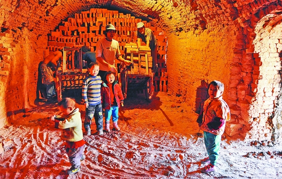 新昌：寒冬里的砖窑“花朵”