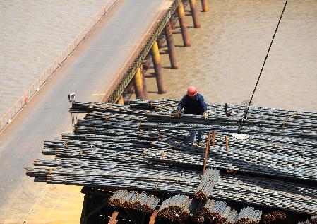 杭州湾上第二座跨海大桥——嘉绍跨海大桥建设进度过半