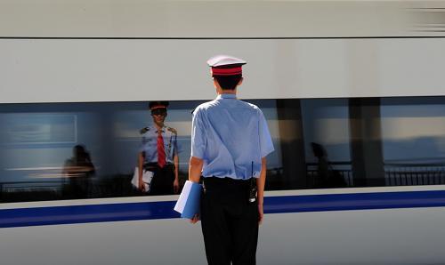 铁道部：我国将全面下调高铁运行时速