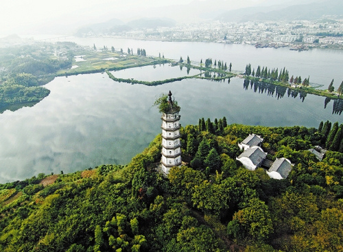 杭州：三江两岸画如新