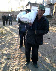 Quake victims in desperate need of aid