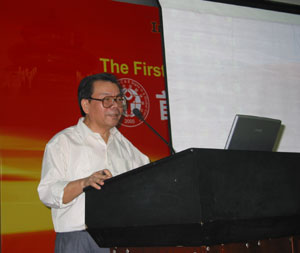 对外经济贸易大学丁衡祁教授作大会主题发言