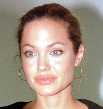 Angelina Jolie Childhood. Angelina Jolie meets with