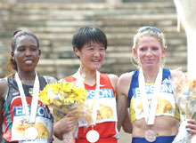Sun Yingjie sets National Record to take World Title on Asian soil