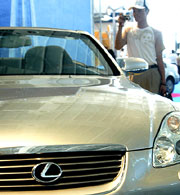 Toyota recalls Lexus sedans in China