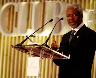 United Nations Secretary-General Kofi Annan delivers his speech at an International Summit on Democracy, Terrorism and Security in Madrid March 10, 2005. Annan said the world must seize a last chance to deny terrorists that intend to carry out a nuclear attack that could cause widespread death and hurl millions into poverty. [Reuters]