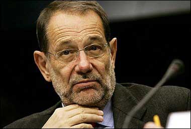 European Union foreign policy chief Javier Solana gives a press conference at the end of a European Union spring summit in Brussels on March 23, 2005. He said the EU is still working towards lifting an arms embargo on China, but it is too early to say when a decision could be taken .[AFP]