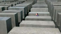 Berlin unveils Holocaust memorial