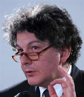 French Finance Minister Thierry Breton speaking at the end of the G8 Finance Ministers Summit in London Saturday June 11, 2005. Finance ministers from the globe's richest countries agreed Saturday on a historic deal to cancel US$40 billion (euro33 billion) worth of debt owed by the world's poorest nations. (AP