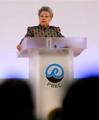 Chinese Vice Premier Wu Yi delivers a speech at the Pacific Basin Economic Council's annual meeting at Hong Kong's convention center Monday. June 13, 2005. Wu criticized the United States on Monday for unilaterally slapping a restriction on textile imports from China, saying that America should have tried to resolve the trade dispute with negotiations. (AP 
