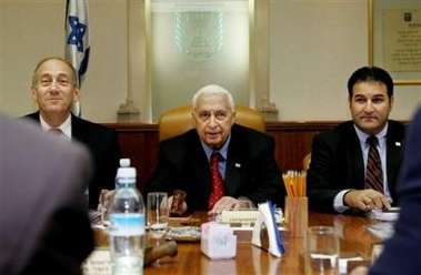 Israeli cabinet rejects withdrawal delay