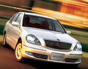 Toyota profit down 9.7 pct; outlook solid 