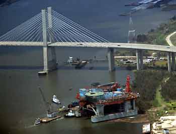 mobile alabama oil katrina after rig bridge 2005 hurricane collided towed shore sits along being had off mayor orleans killed