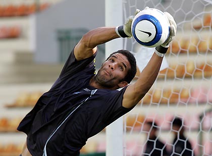 Manchester City's goalkeeper David James trains at the Royal Thai Army stadium in Bangkok July 19, 2005. 