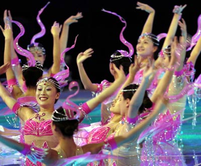 Chinese Girl on Chinese Girls Perform At The Closing Ceremony Of The 10th National