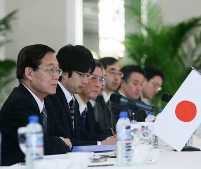Tokyo and Pyongyang wrapped up their five-day talks in Beijing yesterday with no breakthroughs reported on key issues such as abduction cases and improving diplomatic ties.