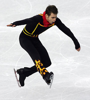 Zoltan Toth from Hungary performs during the figure skating men's Short Program at the Torino 2006 Winter Olympic Games in Turin, Italy February 14, 2006. [Reuters]