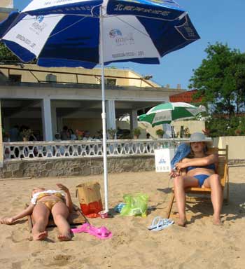 Qinhuangdao sea beach a paradise for visitors