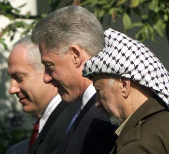 Arafat, Bill Clinton meet for peace talks