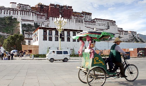 Tourism hot in Tibet