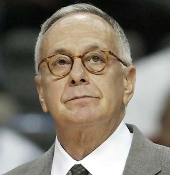 Pistons' Brown denies accepting post with NBA rival