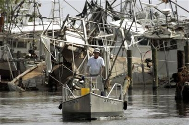 New Orleans suspends reopening of city