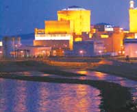 Experts warn of hasty nuke plans