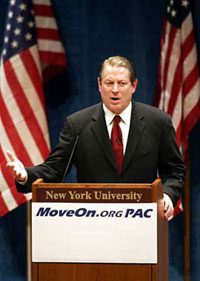 Gore demands Rumsfeld resign over Iraq abuse