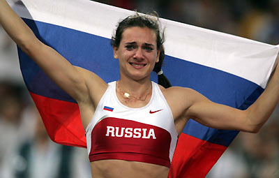 Russian athlete set new pole vault record