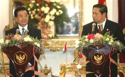 Hu on state visit to Indonesia