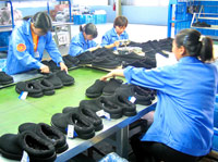 EU starts probe into Chinese shoe imports