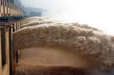 Water discharge at Three Gorges Reservoir
