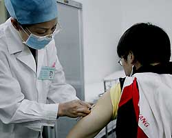 Human tests prove AIDS vaccine safe