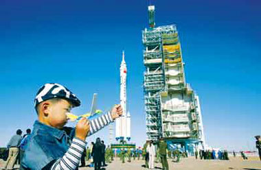 Shenzhou VI ready for launch