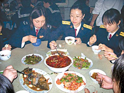 PLA cooks up new menus to beef up soldiers