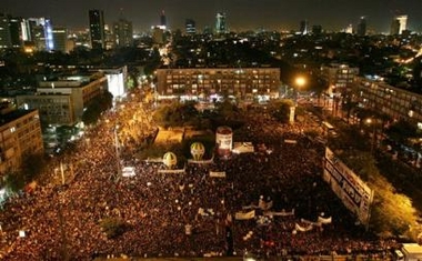 Thousands mourn Rabin, 10 years later