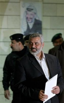 Hamas PM won't respond to deal demand