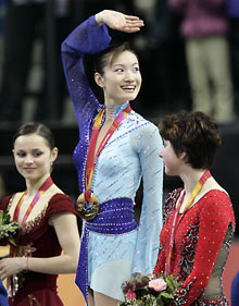 Leaders tumble, and Arakawa wins Gold
