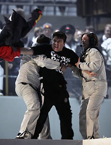 Protest mars Turin Olympic finale