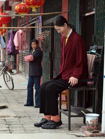 Tallest woman in Asia