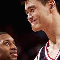 Injured Yao still leads NBA All-Star balloting