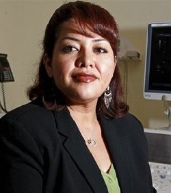 No scars: New obesity surgery goes through mouth