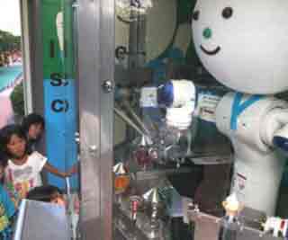 Robot sells ice cream in Japan<BR>日推出冰激凌售卖机器人