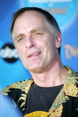 keith carradine to replace pryce in drs