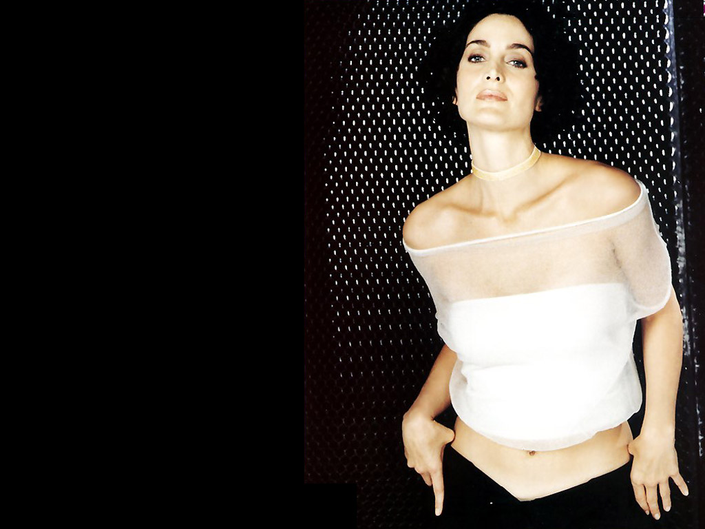 Carrie Ann Moss8